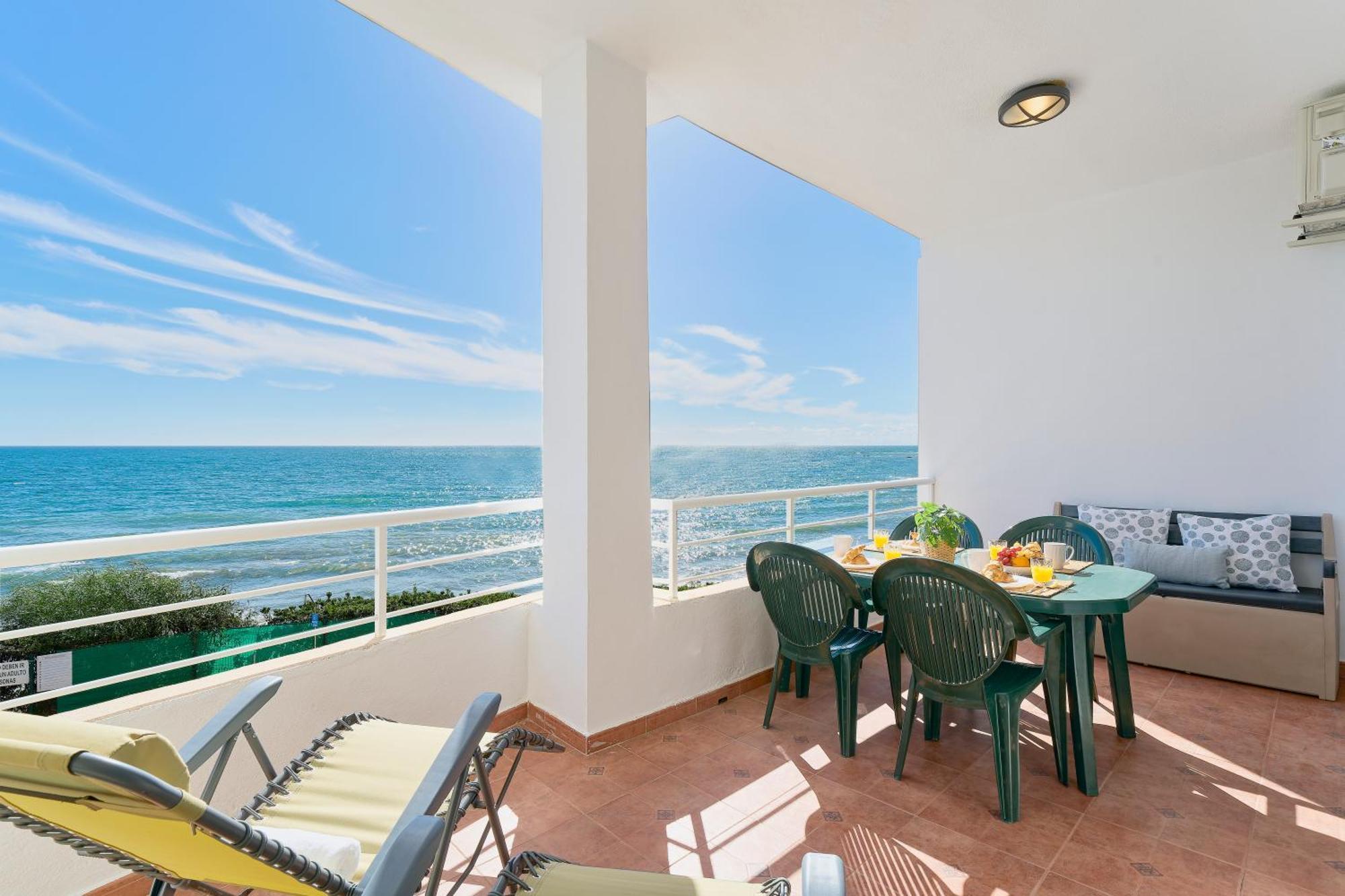 Rose I Vistas And Direct Access To The Sea Mijas Costa