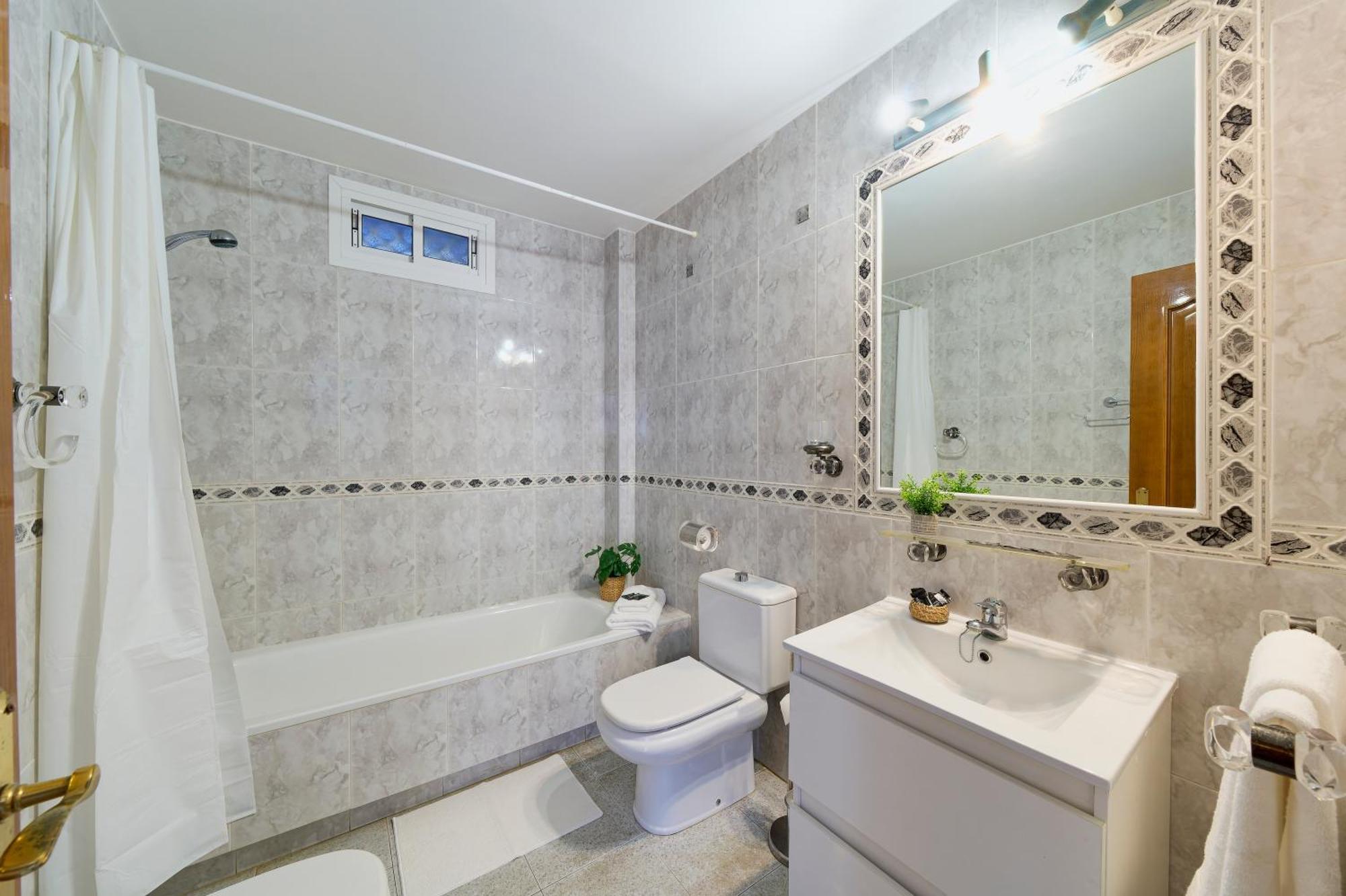 Rose I Vistas And Direct Access To The Sea Mijas Costa Apartment