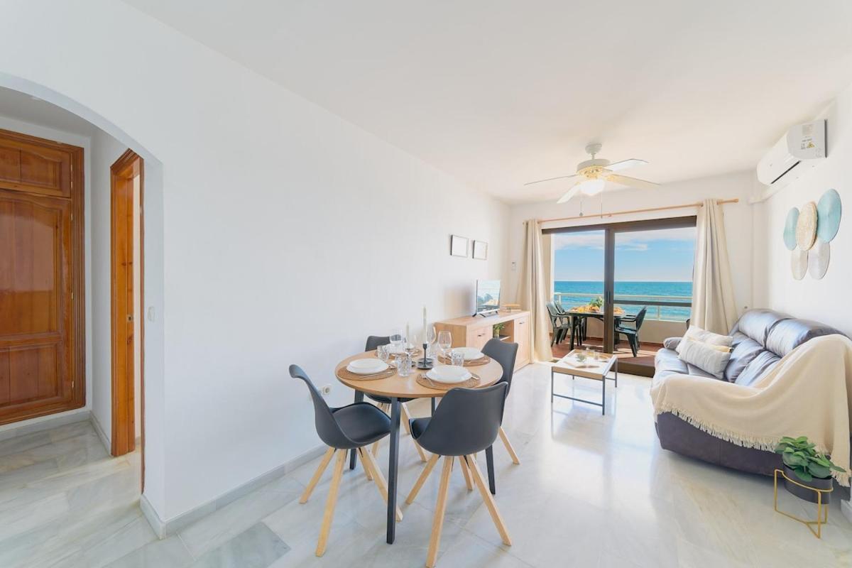Rose I Vistas And Direct Access To The Sea Mijas Costa Apartment