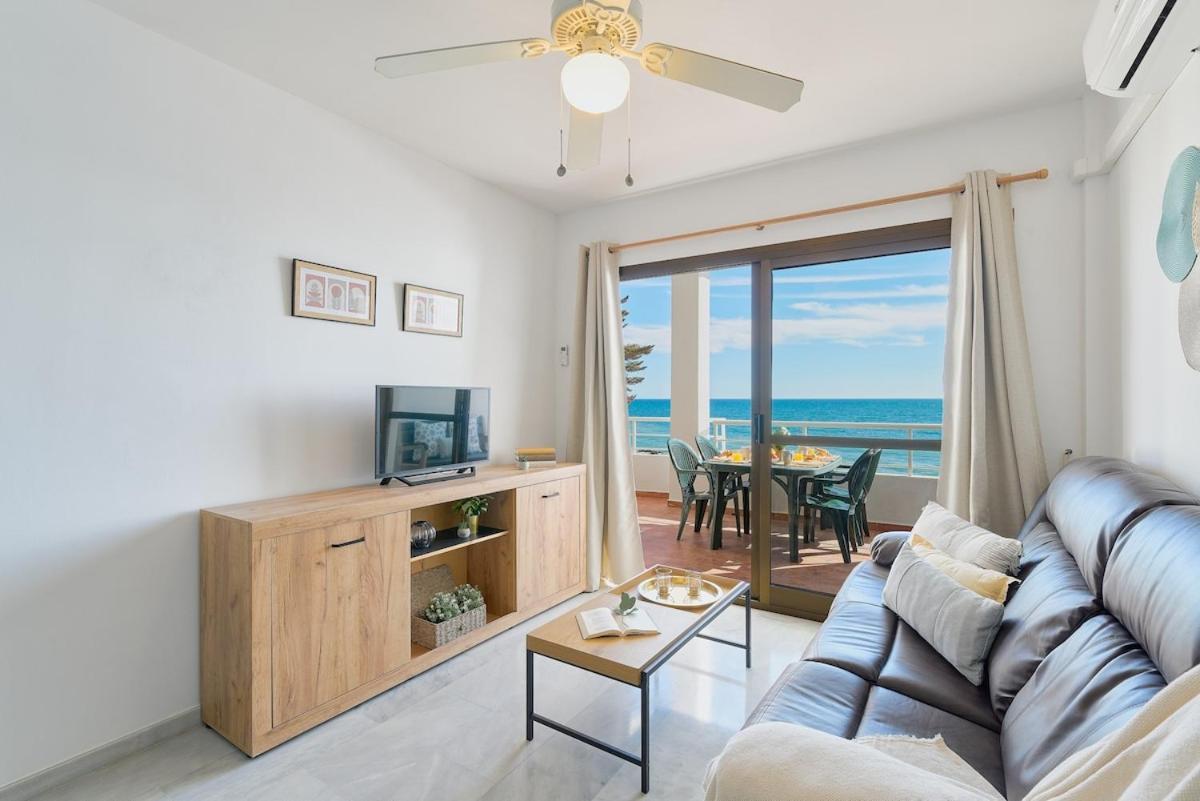 Apartment Rose I Vistas And Direct Access To The Sea Mijas Costa Málaga